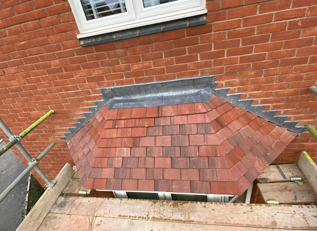 Tiled bay roof with lead work by BMN Roofing, Derbyshire